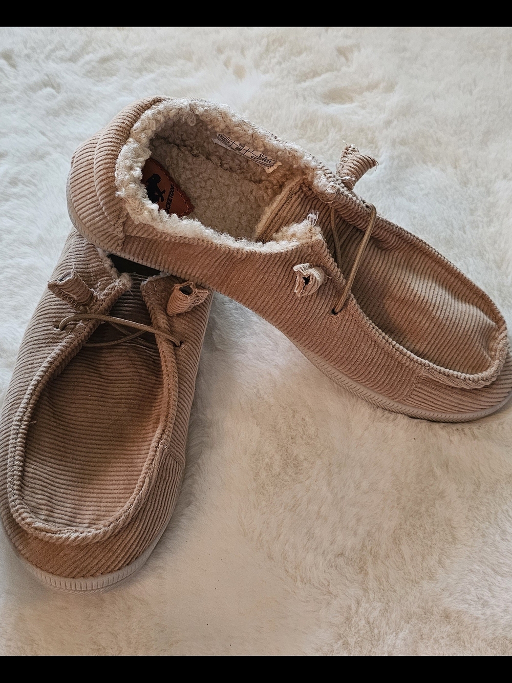 Rocket Dog Women's Corduroy Slip-On Loafers - Tan NWOB